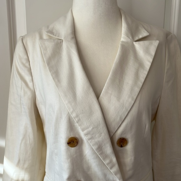 Banana Republic Ivory Linen Double Breasted Blazer - Picture 2 of 16